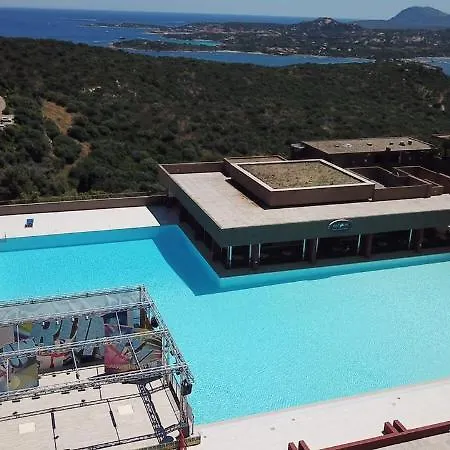 Hotel Villaggio Club Cugnana Verde 3*