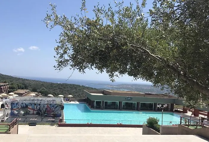 Villaggio Club Cugnana Verde Hotel